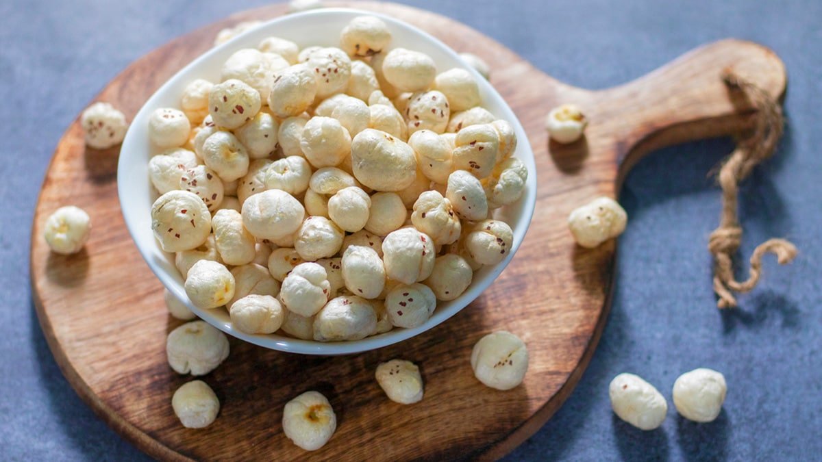 Close-up of premium Plain Makhana